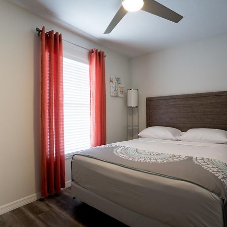 בריידנטון Oasis Villa Retreat מראה חיצוני תמונה