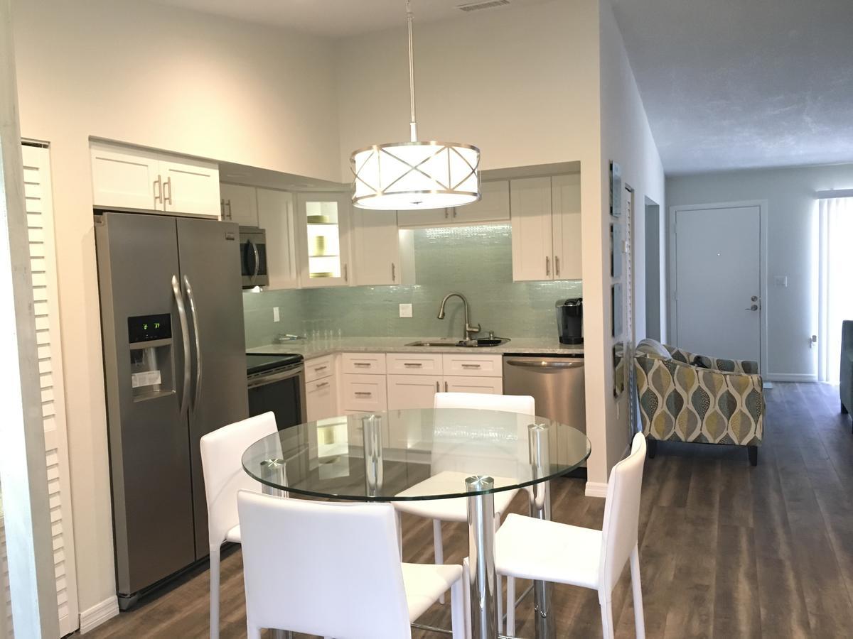 בריידנטון Oasis Villa Retreat מראה חיצוני תמונה